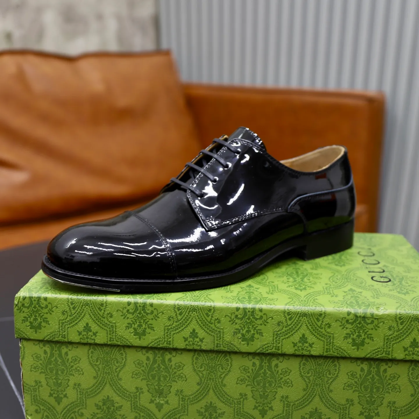 Men's shoes 💰660💰🙅‍♂️🙅‍♂️🙅‍♂️Niuli Brand: Gucci GuCCI Standard code: Men's code 39-44 (45 can be customized) Grade: Same style as the official website Original quality Material: Original cowhide surface Comfortable cowhide lining Original outsole Style category: Men's fashionable casual leather shoes Distinguished big-name luxury elements, top luxury Color: actual picture color